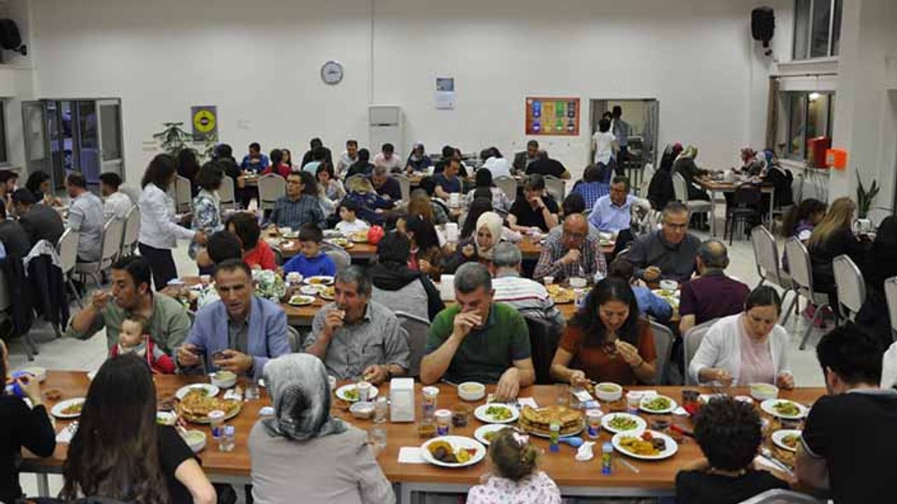 İl Müdürlüğü çalışanları iftar yemeğinde bir araya geldi