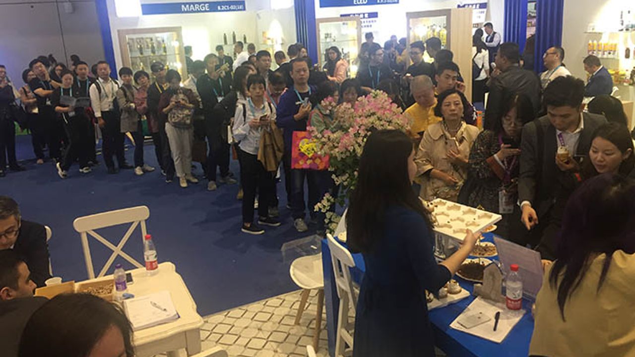 Çin ithalat fuarında Türk lezzetleri izdihamı