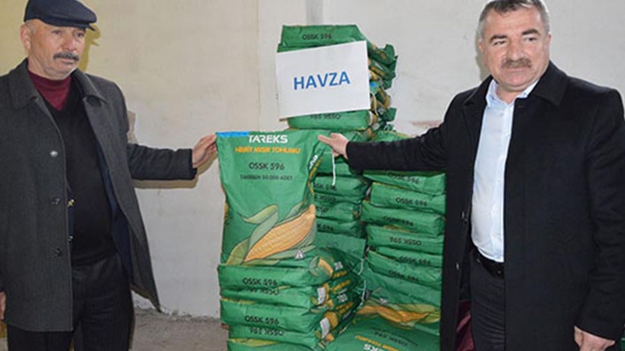 Tarım Kredi ile Tarım İl Müdürlüğü ortak projeyle çiftçiye yem bitkisi desteği