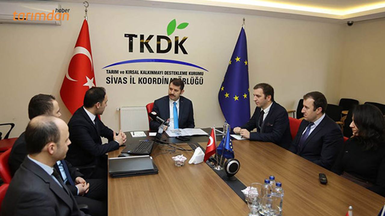 Sivas Valisi Ayhan: TKDK projeleriyle ilgili bilgi aldı