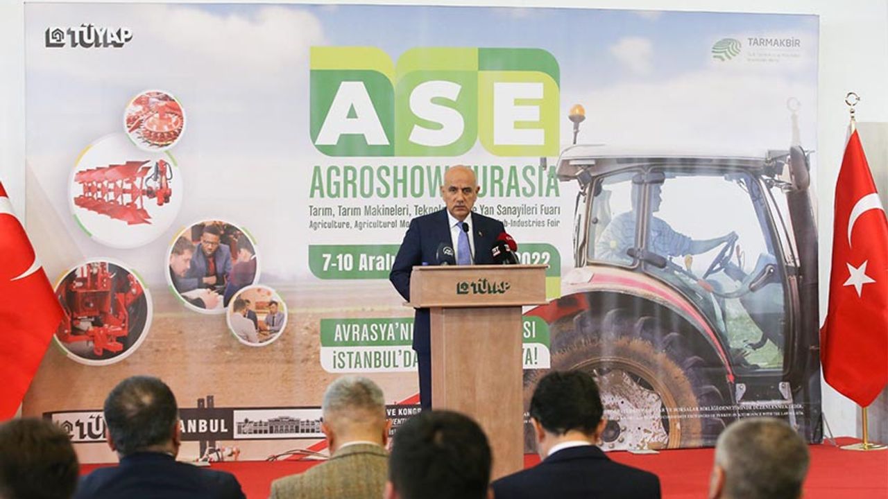 Tarım Bakanı Kirişçi'den tarım makineleri fuarında dikkat çeken tavsiye: Traktörler koltuk ısıtmalı olsun!