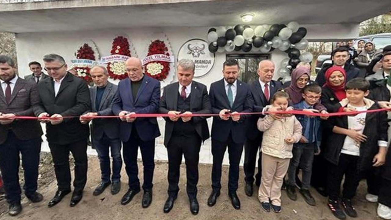 Balıkesir'de hayvancılıkta bir ilk! Bakanlık onaylı manda sütü işleme tesisi açıldı!