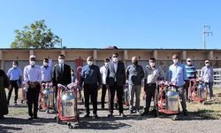 Yetiştiriciye seyyar süt sağım makinası dağıtıldı