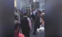 Şanlıurfa'da çiftçi hükümeti Ak Parti İl binasının önünde protesto etti
