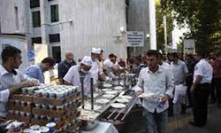 TMO, demokrasi nöbetinde 15 bin kişiye kumanya dağıttı