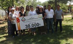 Genç çiftçiler hibe desteği için imzaları attı!