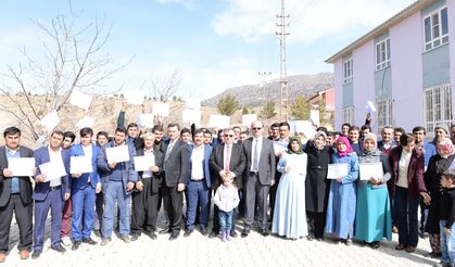 Domates yetiştiriciliği hakkında kurs aldılar