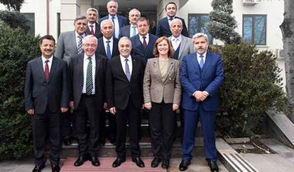 Bakan Fakıbaba: Rektör ve dekanlarla görüştü