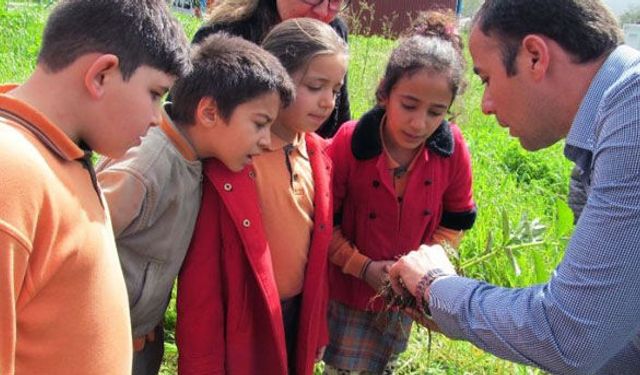 Öğrencilere organik tarım dersi