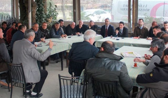 Parıldar çiftçilerin sorunlarını dinledi