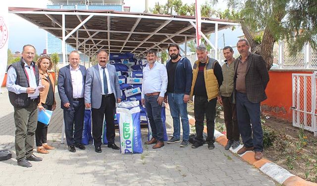 Çiftçiye yüzde 50 hibeli soya tohumu dağıtıldı