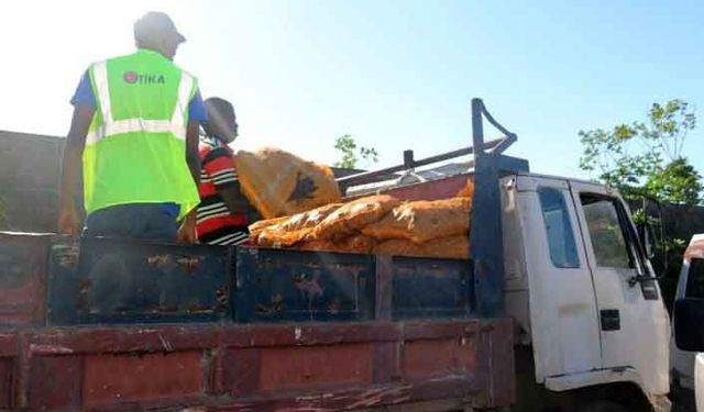 TİKA'dan komorlu çiftçilere destek