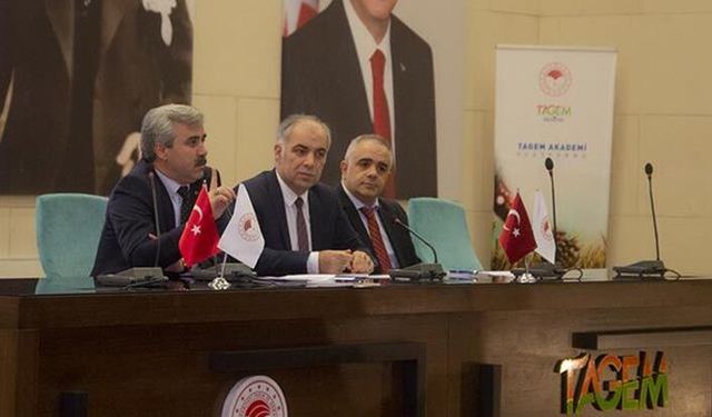 Genel Müdür yurt dışına gidecek öğrencilerle bir araya geldi