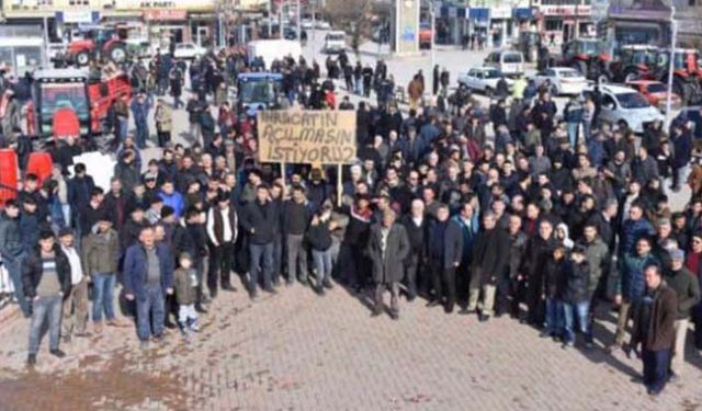 Polatlı’dan sonra Çorumlu soğan üreticileri de meydanlara indi