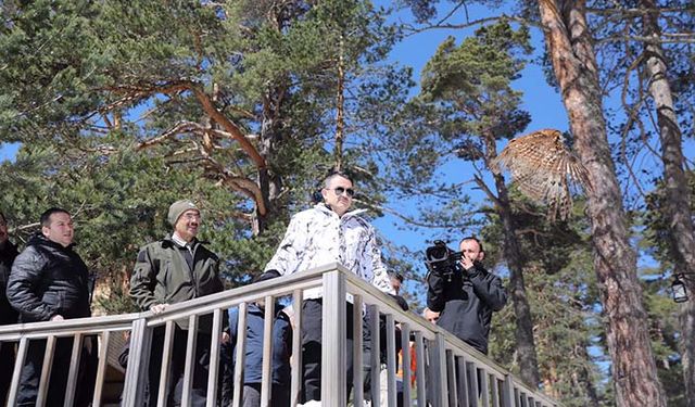 Bekir Pakdemirli Abant Tabiat Parkında doğa yürüyüşü yaptı!