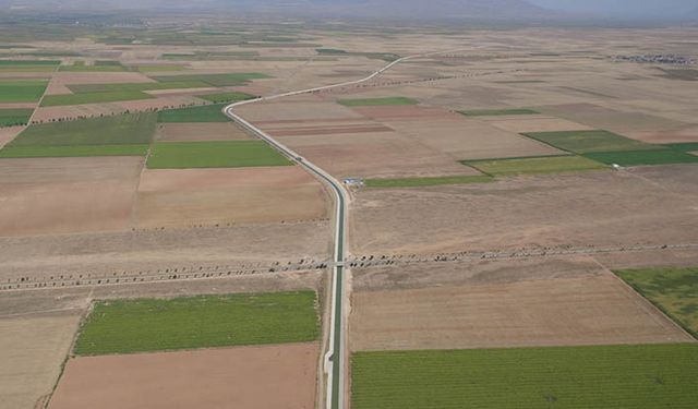 Konya Ovası’nın 100 yıllık rüyası olan Göksu Nehri’nden beklenen su bu yıl da gelmedi!