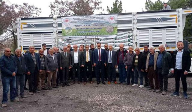 35 çiftçiye 21 ton nohut dağıtımı yapıldı