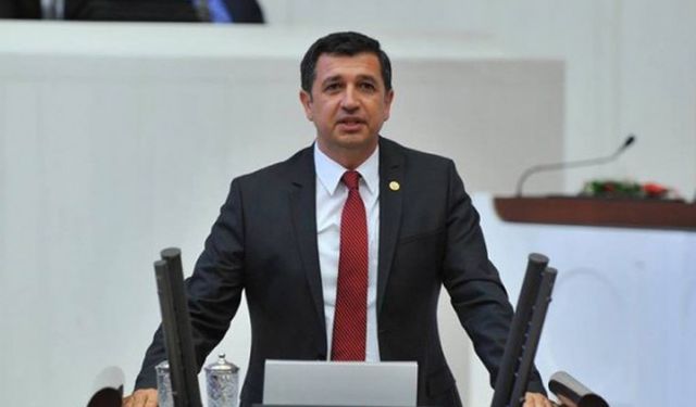 Çiftçinin gübre atacak makinesi yok!