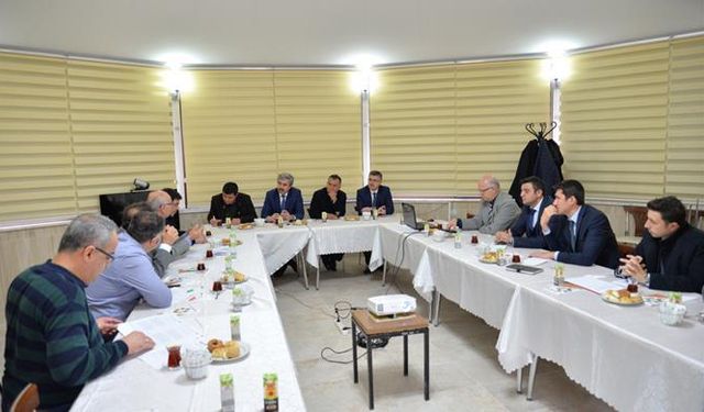 Tarım İl Müdürlüğü: Buzağı ölümlerini ele aldı