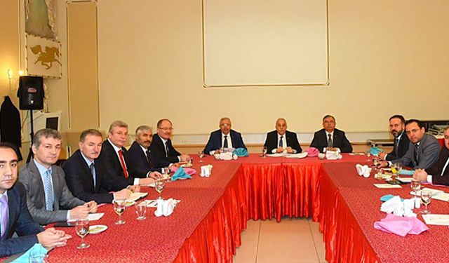 Bakan Fakıbaba: 4 ilin vekilleri ile tarım toplantısı yaptı