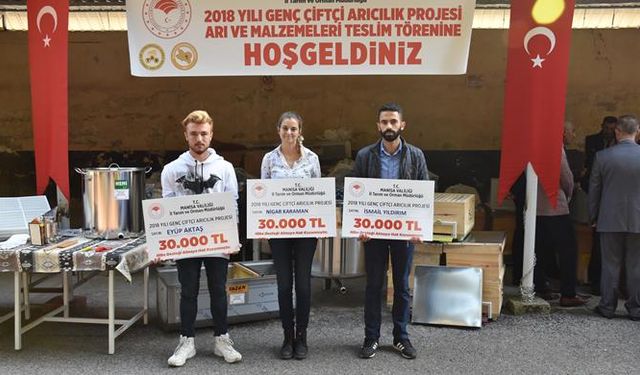 Manisa’da arıcıların yüzü güldü