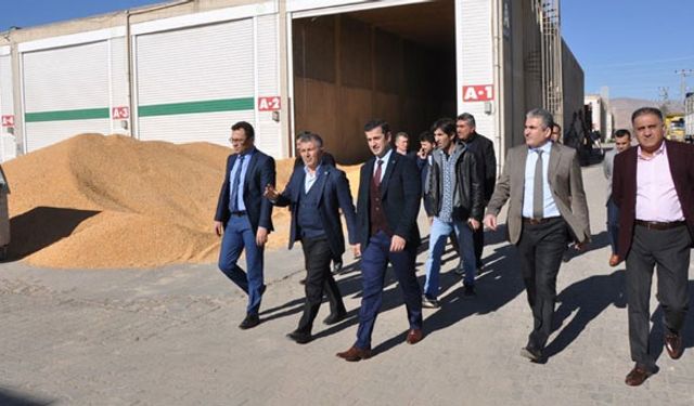 Elçin’den hububat merkezine ziyaret