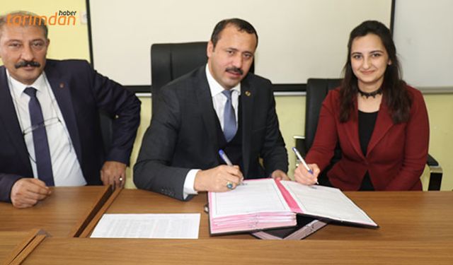 Elazığ’da personelle sözleşmeler yenilendi