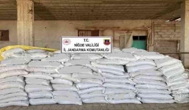 Binlerce çiftçiyi ilgilendiriyor! 17 çiftçi mağdur oldu siz de mağdur olmayın! 20 ton sahte gübre ele geçirildi! 