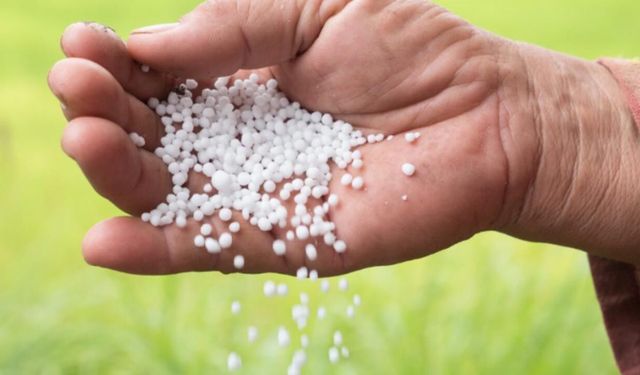 Tarlada maliyet yangını! 5 dev firma gübrede listeyi güncelledi, rakamlar ürkütüyor