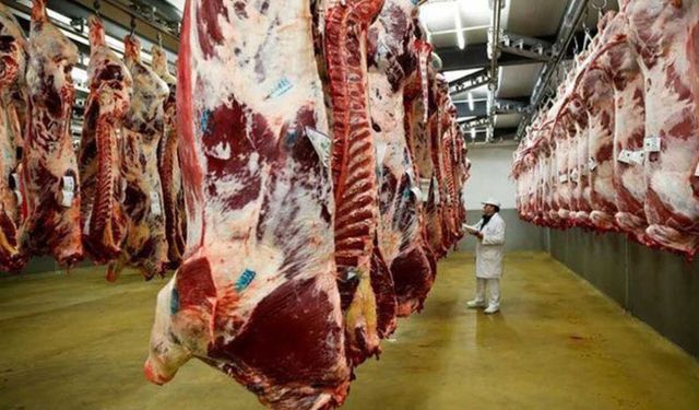 ESK’nın çelişkili kararı sektörü salladı: Besiciye zam darbesi, markete ithal et indirimi!