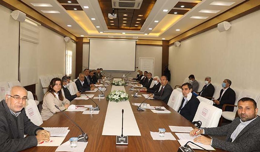 Diyarbakır ve Şanlıurfa için pamuk tarımı masaya yatırıldı