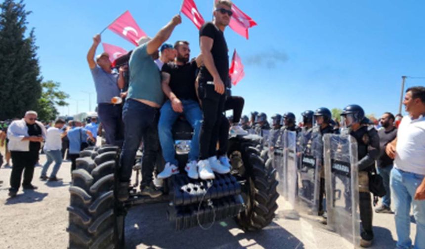 Bursa'dan sonra Balıkesirli çiftçiler de eylem yaptı!