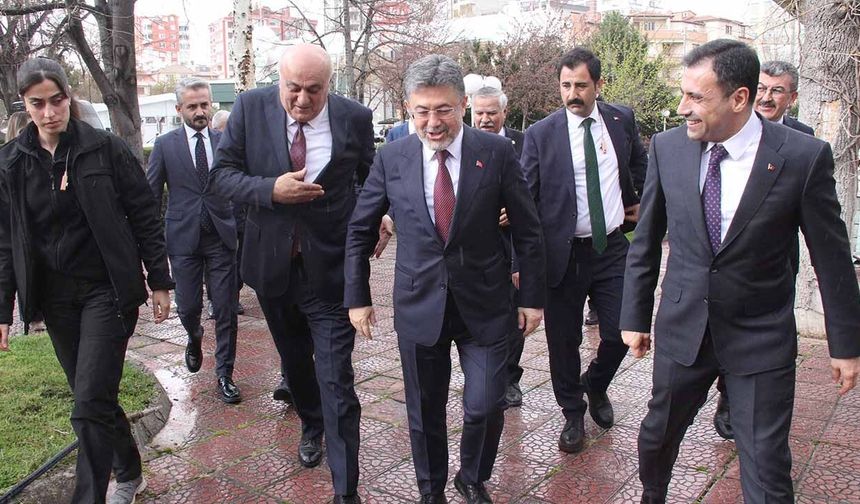 Konya Şeker'de protokol var, paylaşım yok: Bakan Yumaklı'dan sessiz ziyaret