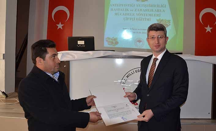 Batman'da antepfıstığı yetiştiriciliği eğitimi verildi