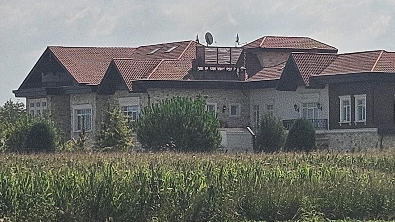 Kaçak Villa-1
