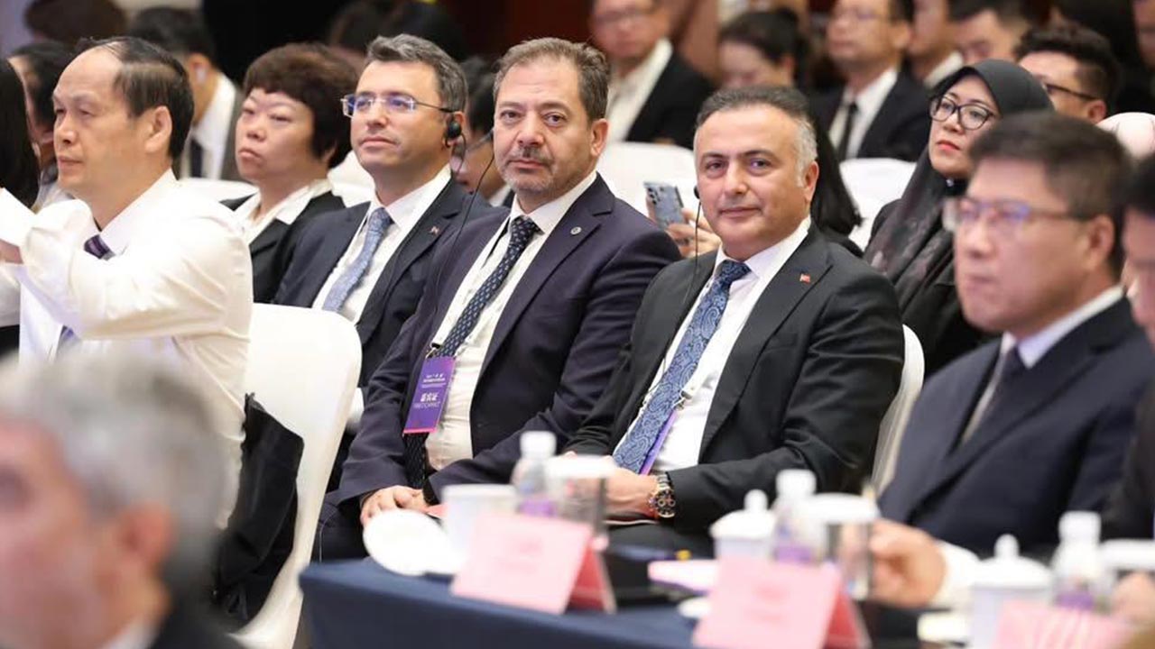 Seyfullah Arslantürk Çin