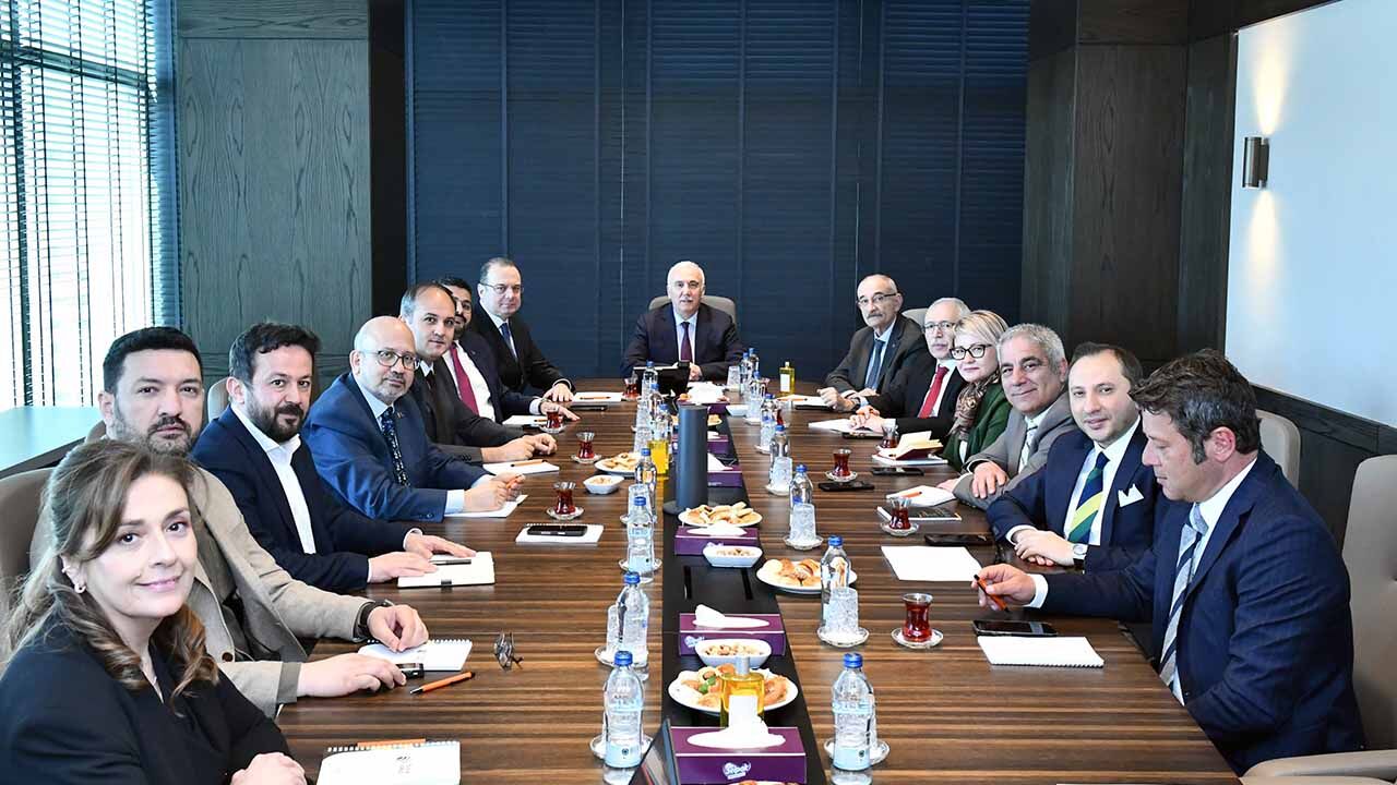 Hüseyin Aydin Gazetecilerle Toplanti