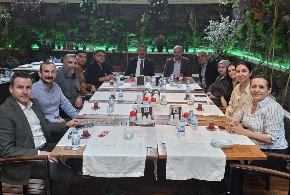 Nihat Celik Basin Toplantisi